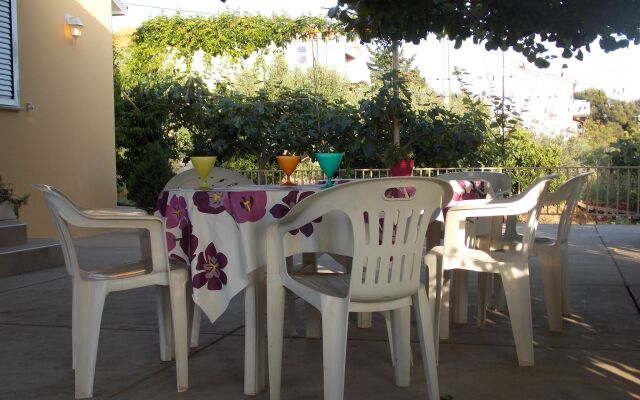 Holiday house Andro - with parking : Bibinje, Zadar riviera