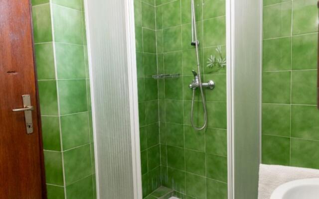 Din - 40 m from sea - A5(2+2)