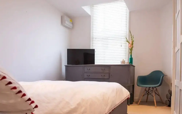 Modern 1 Bedroom Apartment in Fulham