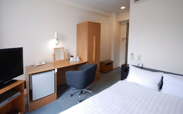 New Station Hotel