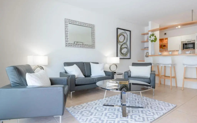 Stylish 2-bedroom apartment in an upscale residence building - Apartment in Cannes - Photo 5