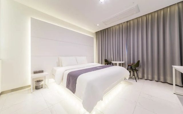 Rosabell Hotel