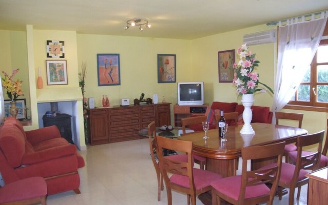 House With 5 Bedrooms in Mont-roig del Camp, With Private Pool and Fur