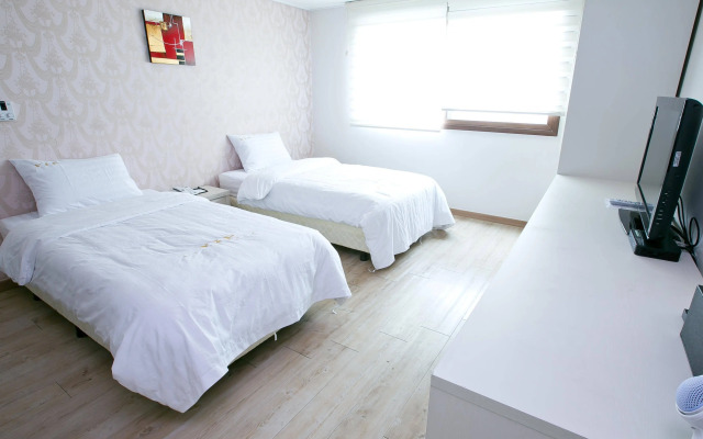 Yeongdeungpo VIP Hotel