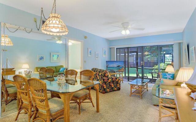 Relaxing Condo With two Pools and Steps to Beach