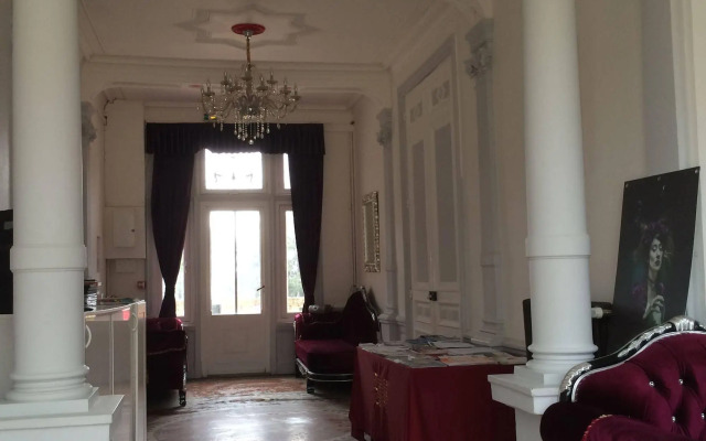 Chateau de la Rocherie Nevers Nord / Varennes-Vauzelles