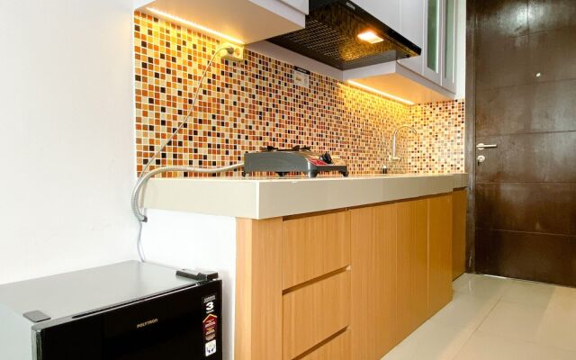Nice And Comfy Studio At Enviro Apartment