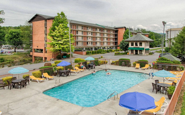 Creekstone Inn