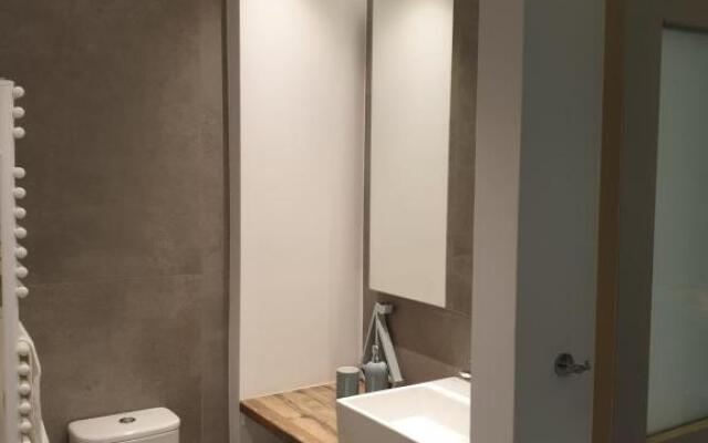 Newly Renovated Studio 15 min walk from Acropolis