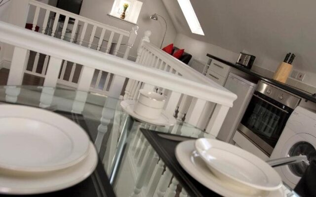 Aberdeen Serviced Apartments - The Lodge