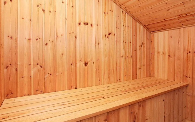 6 Person Holiday Home in Dannemare