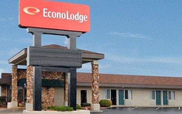 Econo Lodge University