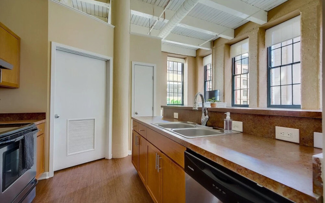 FRONTDESK Sycamore Place Apts Downtown Cincinnati