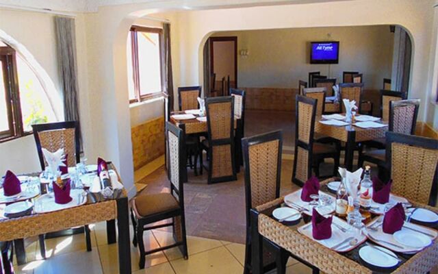 DewChurch Drive Hotel