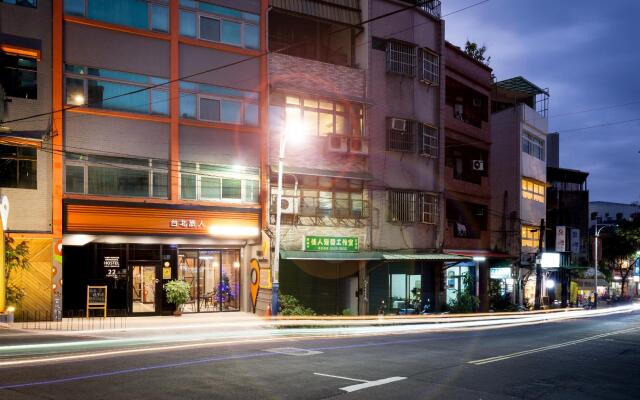 Taipei Travelers International Hostel