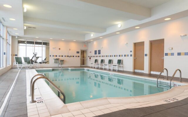 Holiday Inn Aurora North - Naperville by IHG