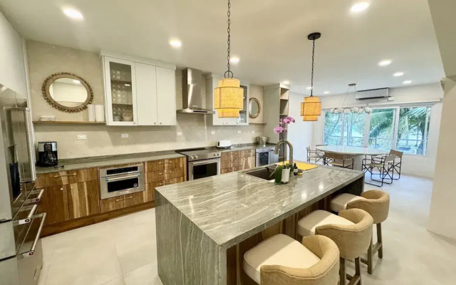 Esterillos Lote 6 Bedroom Home