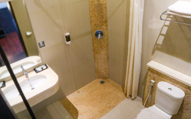 Oasis Siliwangi Sport Hotel