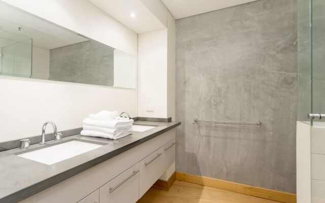 Upscale Polished King Street Suite