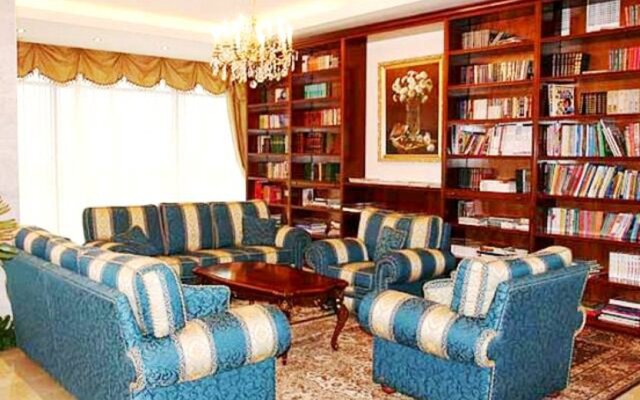 Tavria Hotel