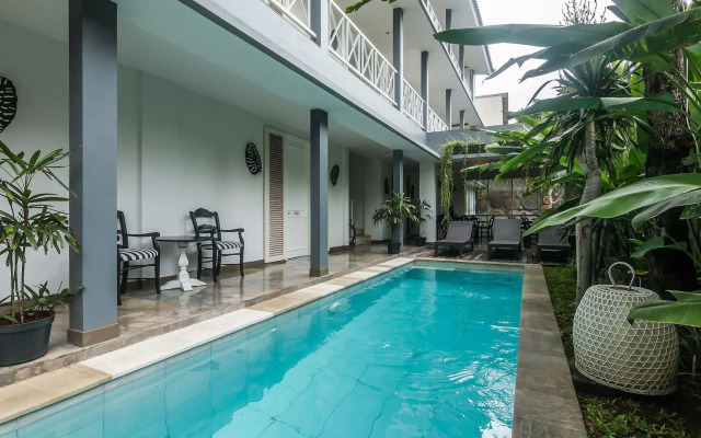 ZEN Premium Petitenget Umasari