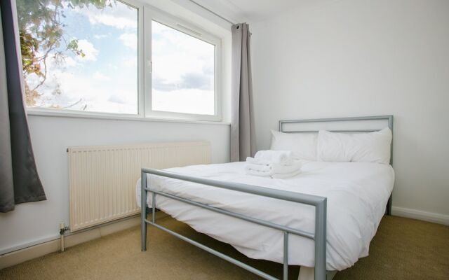 London Riverside 4 Bedroom House