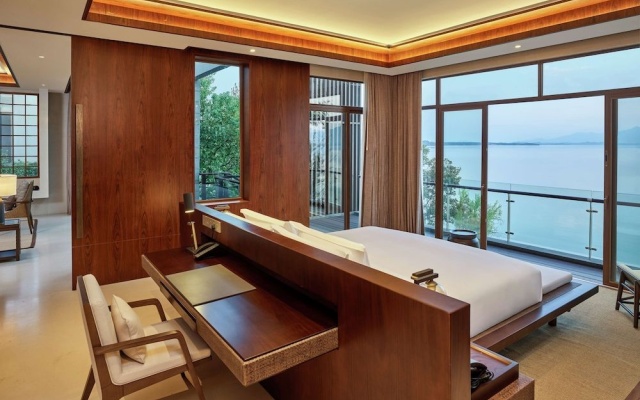 Lushan West Sea Resort, Curio Collection by Hilton – Guest Rooms – Jiujiang