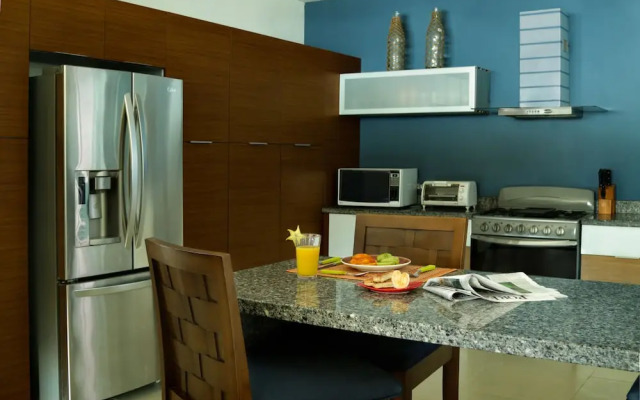 Beachfront Upscale House in Telchac