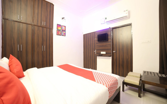 OYO 23109 Hotel Crossroads