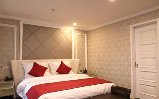 Golden Horse No. 1 Business Hotel