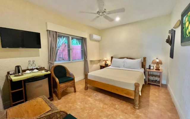 Coco Grove Beach Resort