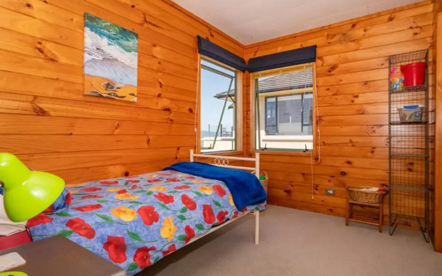 Picturesque on Paku - Tairua Holiday Home