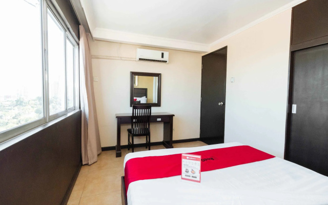 RedDoorz Plus @ Project 6 Quezon City