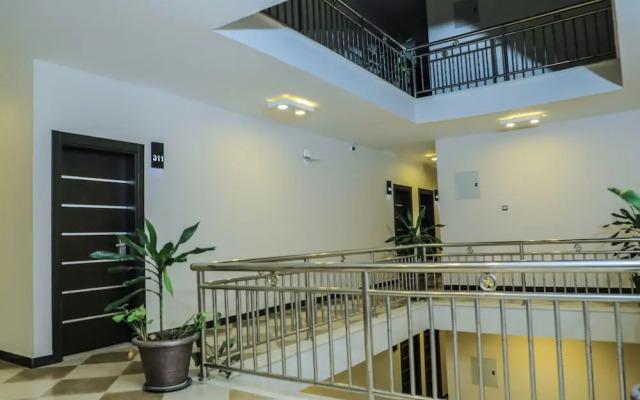 Garalay Hotel