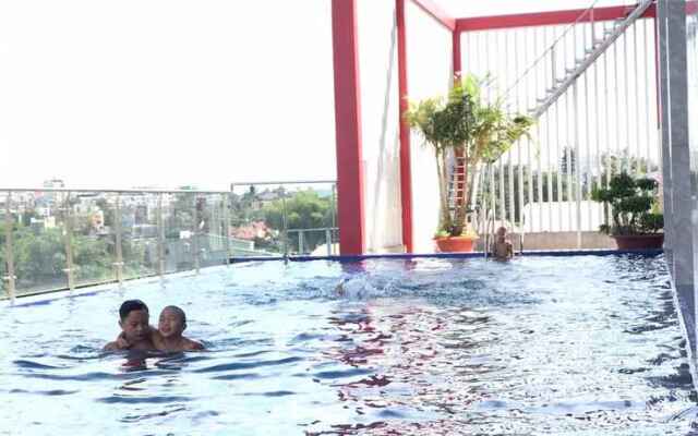 Tam Chau Luxury Hotel