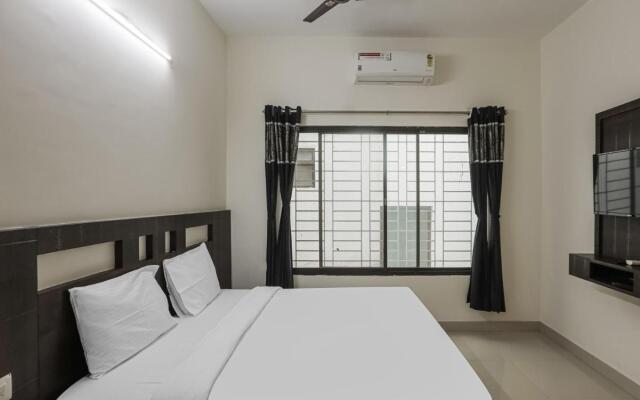 Capital O 84042 Nakshatraa Residency