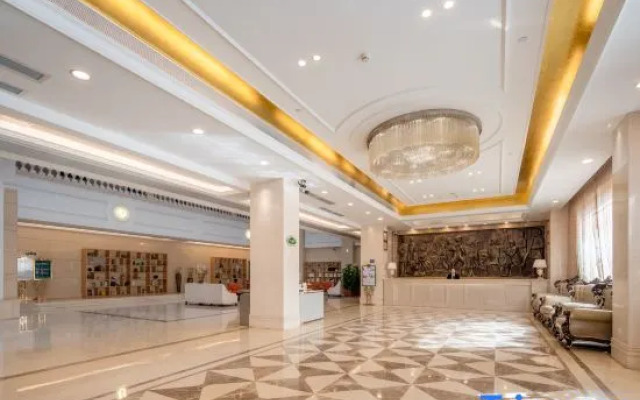 Vienna International Hotel Foshan Qiandenghu