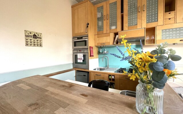 Lovely Victorian Apartment in Clifton Village