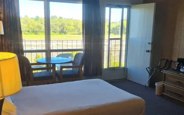 The Inn at Lock Seven