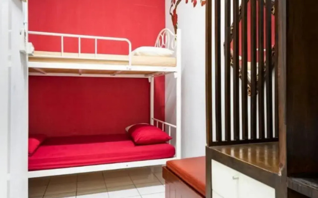 1137 Hostel