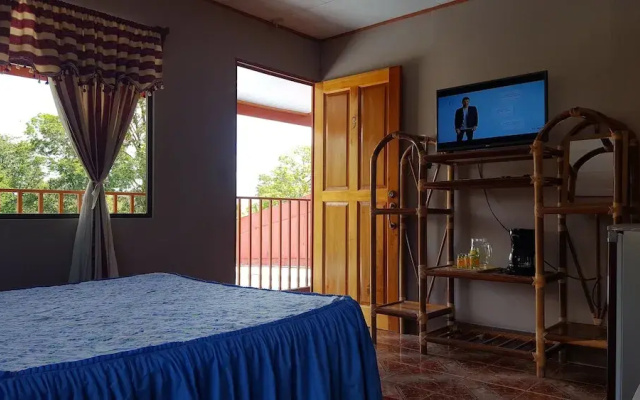 Hotel Los Volcanes Río Celeste