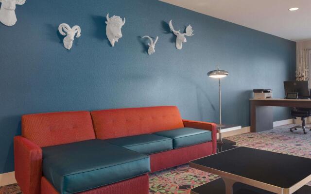 Super 8 Bismarck North