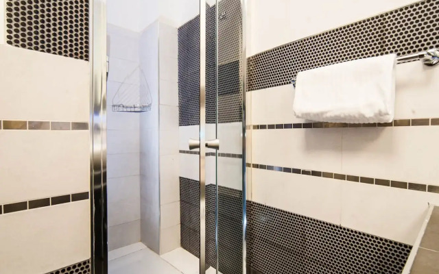 Relais Trevi 95 Boutique Hotel