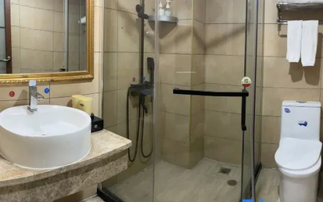 Anfu Jingjiang Grand Hotel (Stadium Confucius Temple) – Bathroom – Jian
