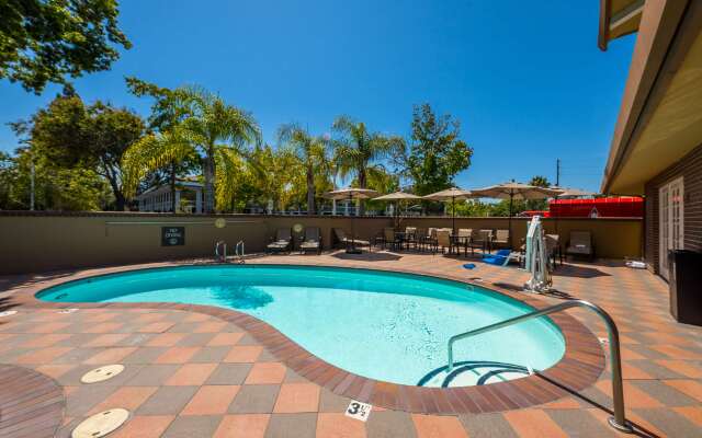 SureStay Plus Hotel by Best Western Mountain View