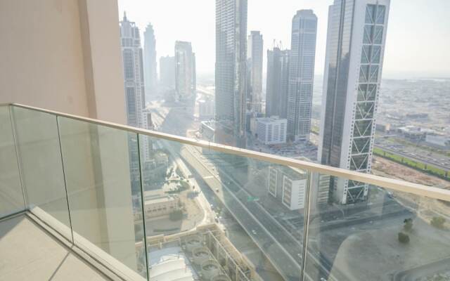 YOGI - Fabulous 2BR Apt Downtown