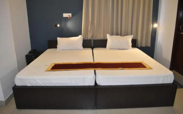 Swastik inn