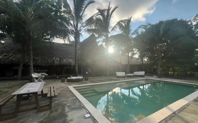 Mahanaim Beach House 20 min from CTG