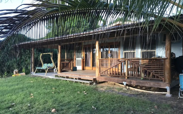 Sweet Spot Stay - Tikis and Treetops