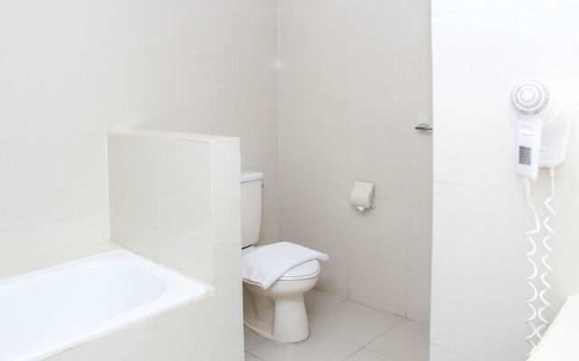 Airy Legian Padma Kuta Bali